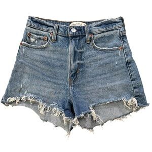 Abercrombie & Fitch High Rise The 90s Relaxed Cutoff Short
